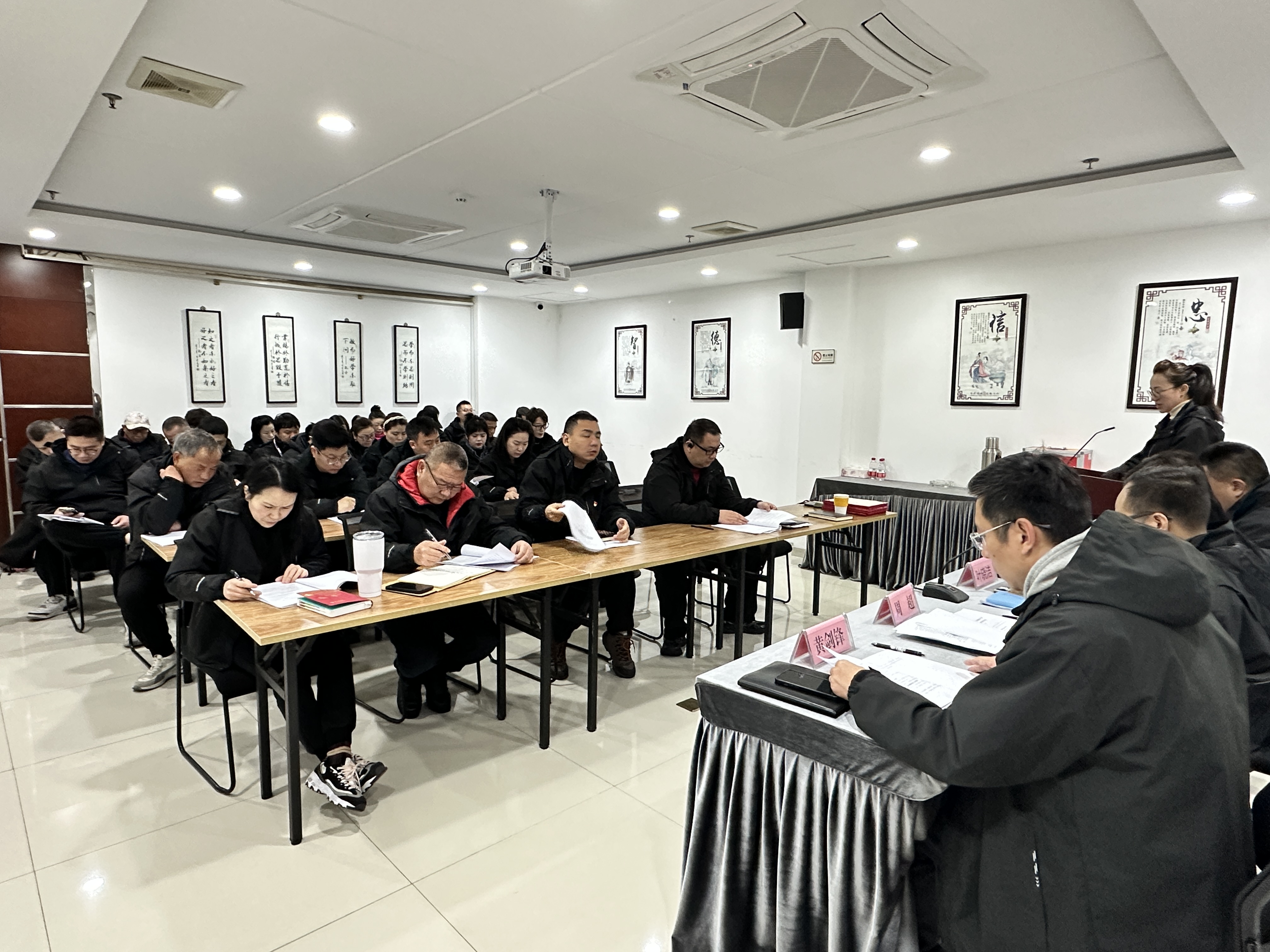 ��ӯVI����--׷�󿵽�,����һ������